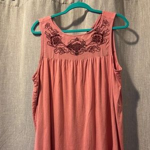Torrid | Peach Sleeveless Top Embroidered | Size 2